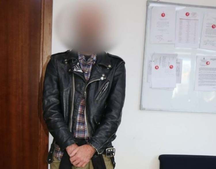 Хувийн сургуульд багшлахаар Монголд ирсэн гадаад иргэнийг хар тамхины хэргээр баривчилжээ