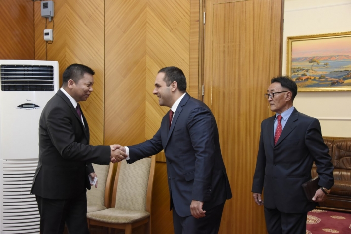 Монгол-Болгарын парламентын бүлгийн дарга Л.Энхболд Болгарын Эдийн засгийн сайд тэргүүтэй төлөөлөгчдийг хүлээн авч уулзлаа