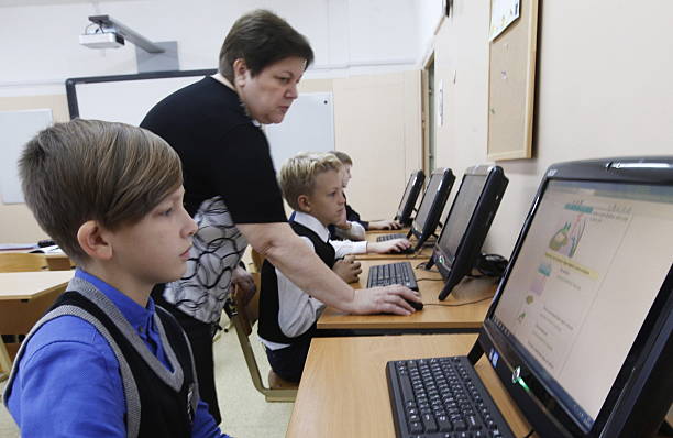Москвагийн сурагчид даалгавраа онлайнаар хийх боломжтой боллоо