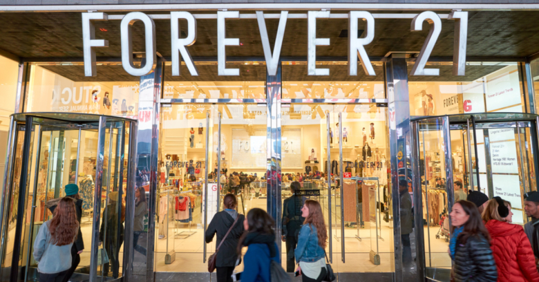 "Forever 21" брэнд дампуурлаа зарлахад хүрчээ