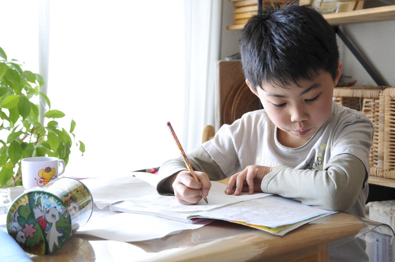 9 настай Хятад хүүгийн захиа олон сая хүнийг уяраав