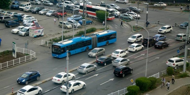 Арваннэгдүгээр сараас хэрэгжиж эхлэх замын хөдөлгөөний шинэчилсэн дүрмүүд