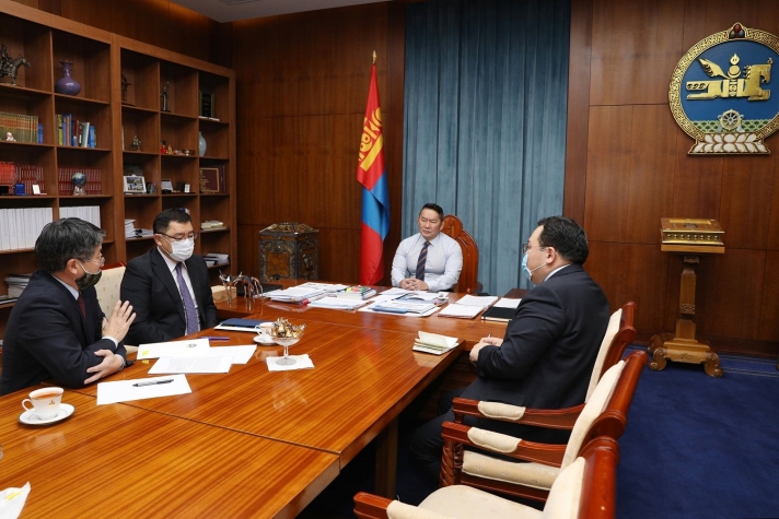 Монгол Улсын Ерөнхийлөгч Х.Баттулга томилогдсон Элчин сайд нарт Итгэмжлэх жуух бичгийг нь гардуулав