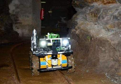 БНХАУ нүүрсний уурхайдаа робот ашиглаж байна
