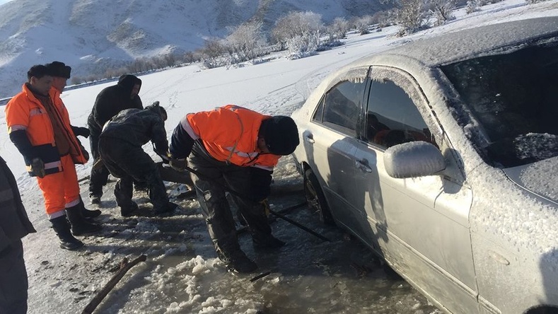 ОБЕГ: Мөс цөмрөх аюулаас урьдчилан сэргийлэхийг анхааруулж байна