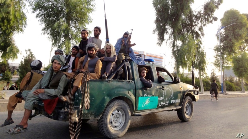 Афганистаны Ерөнхийлөгч эх орноосоо дүрвэж, "Талибан" бүлэглэл нийслэл Кабул хотыг эзэлжээ