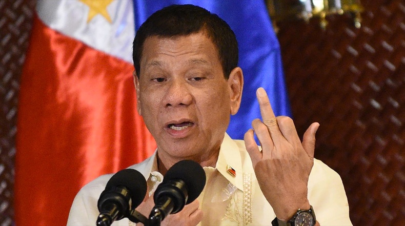 Филиппиний Ерөнхийлөгч РОДРИГО ДУТЕРТЕ: Вакцинд хамрагд, аль эсвэл шоронд ор