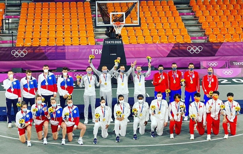 Латви болон АНУ-ын шигшээ багууд 3х3 сагсан бөмбөгөөр олимпийн анхны аварга боллоо