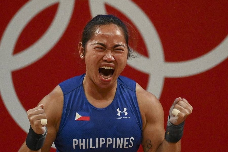 Филиппин улс олимпын түүхэндээ АНХНЫ алтан медалиа авлаа