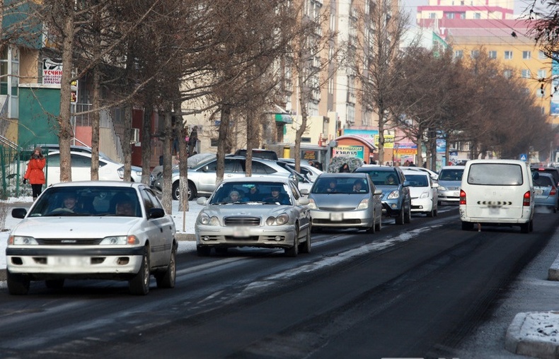 1, 6-гаар төгссөн дугаартай машины жолооч нар энэ сард татвараа төлнө