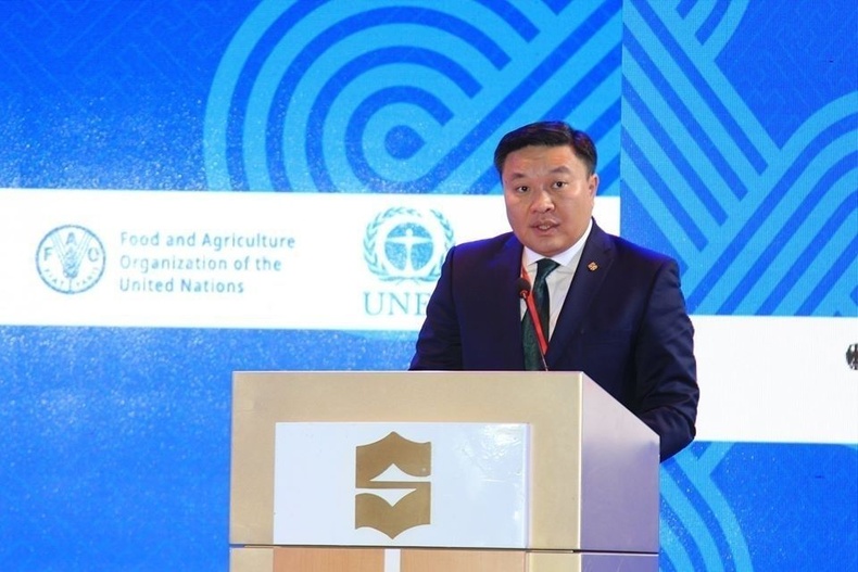 Н.Цэрэнбат: Монгол Улс хүлэмжийн хийн ялгарлыг 14 хувиар бууруулах зорилтоо ахиулан 22.7 болголоо