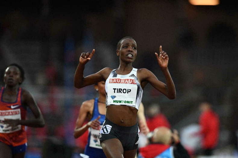 Токиогийн олимпод оролцсон Кенийн тамирчин бүсгүй бусдын гарт амиа алджээ