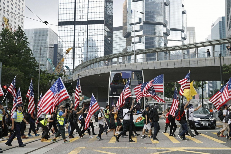 Хонконгийн асуудалд хөндлөнгөөс оролцохоо болихыг Хятад улс АНУ-д анхааруулав