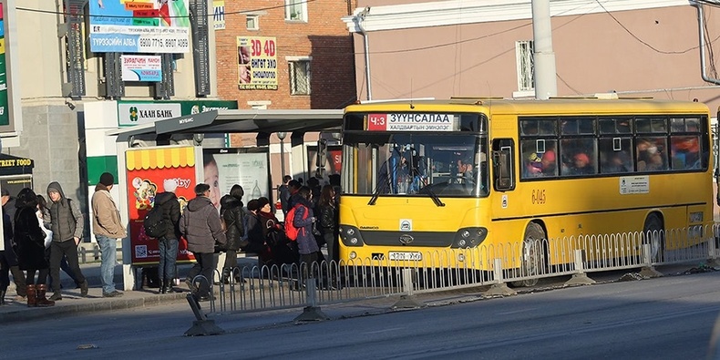 Гуравдугаар сарын 3-ны 08:00 цаг хүртэл нийтийн тээврийн үйлчилгээг зогсоолоо