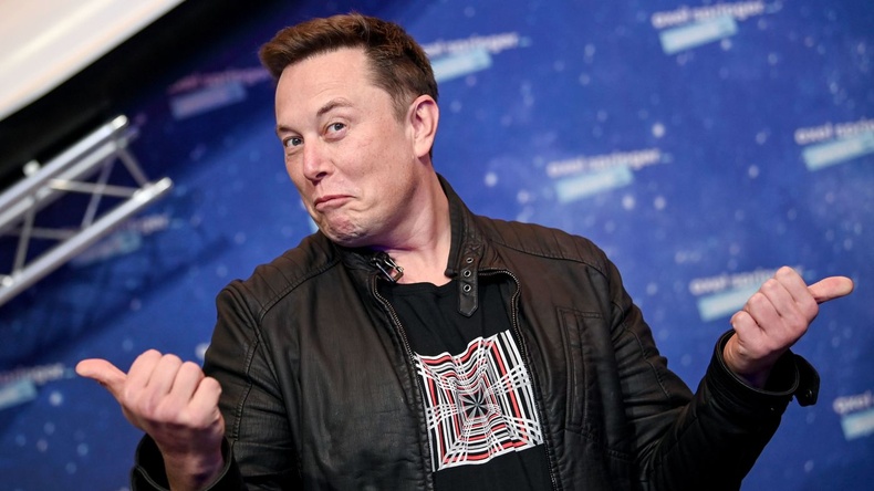 “Тесла” компанийн хувьцаа унаснаар Илон Маск хөрөнгийн хэмжээгээрээ дэлхийд хоёрт жагсах болжээ