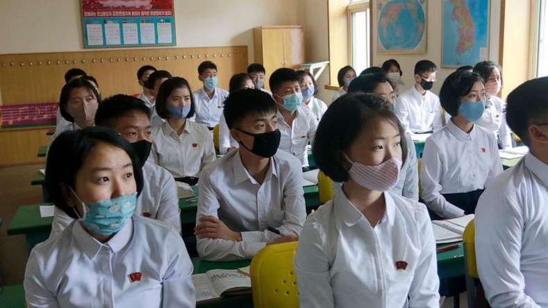 Өмнөд Солонгост халдварын тархалт зогсоогүй байхад сургуулиуд хичээллэж эхэлжээ